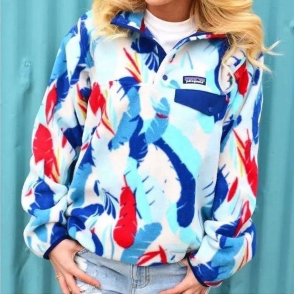 Patagonia Synchilla Snap T Feather Dance Fleece Pullover for Women, Size Small.